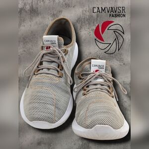 Camvavsr Lightweight Men's Mesh Uppers Sneakers Size US 11 Cushioned Insoles